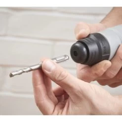 Black & Decker Black+Decker 800 W Bohrhammer BEHS02K -Werkzeugdepot Geschäft 358306 2012 08