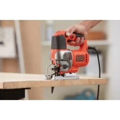 Black & Decker Black+Decker Elektronik-Pendelhub-Stichsäge BES610K 650W -Werkzeugdepot Geschäft 760753 2012 BES610KQS 08